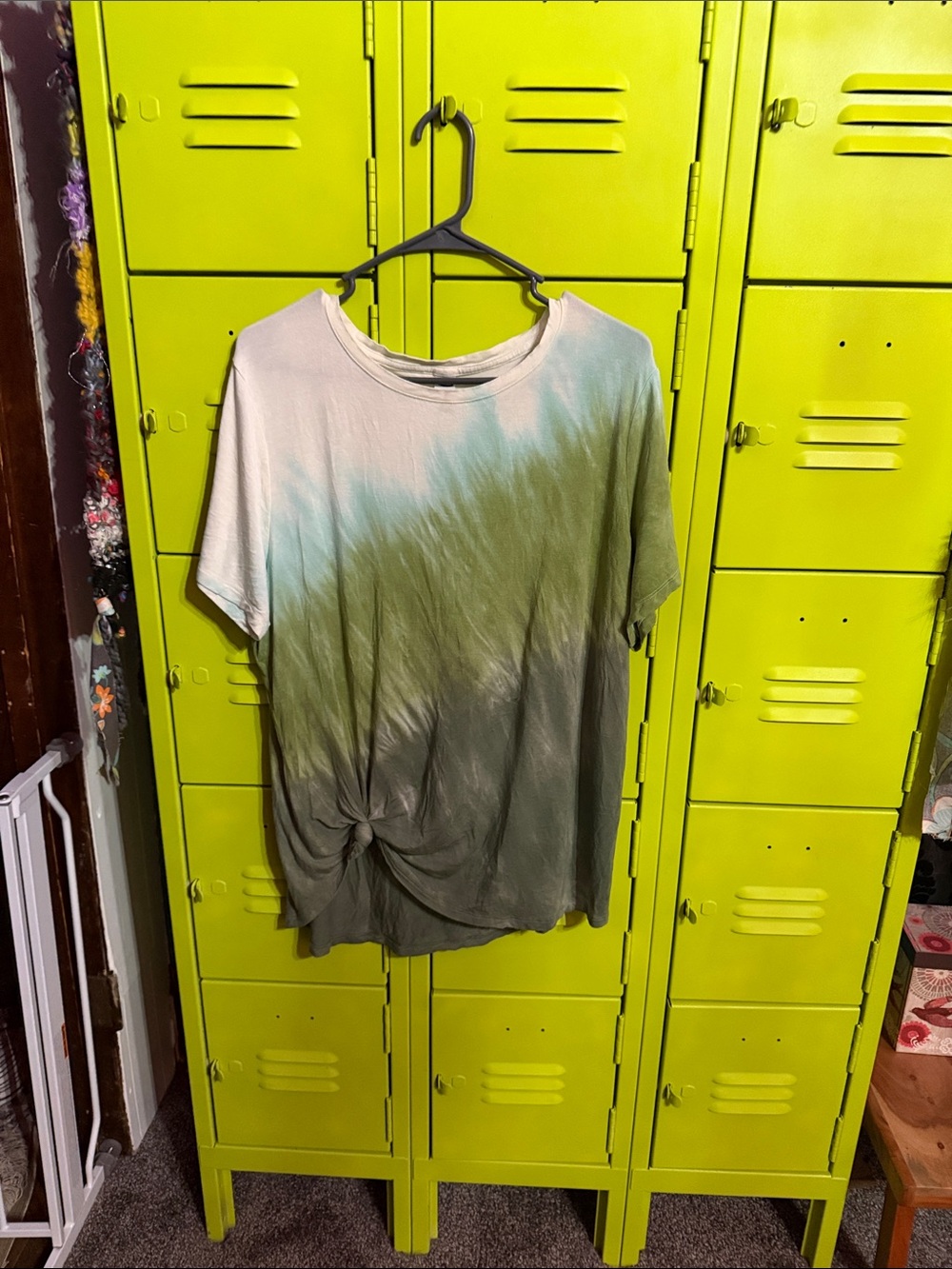 Old Navy Green Ombre Knot Front Short Sleeve Tee
